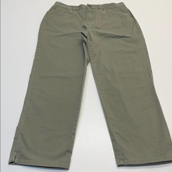 JONES NEW YORK Womens 6 Green Khaki Capri Pants - Picture 2 of 4